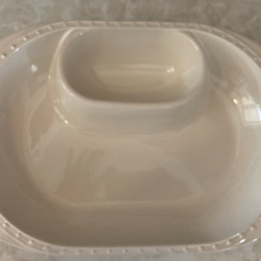 Nora Fleming. Retired Pearl dot chip and dip /veggie serving dish.    New
